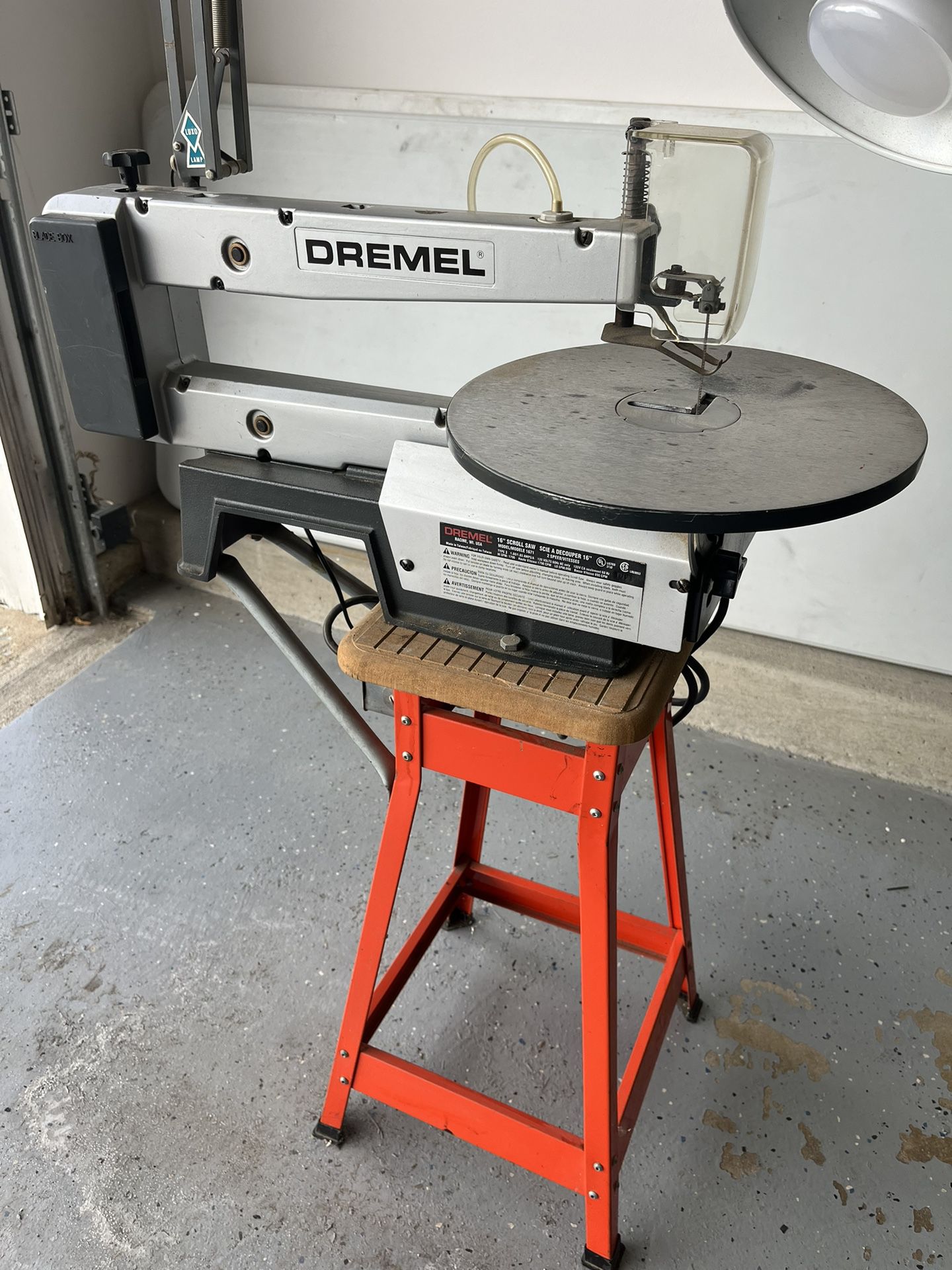 Dremel 2 Speed 16 Inch Scroll Saw Model #1672 for Sale in Frankfort, IL -  OfferUp