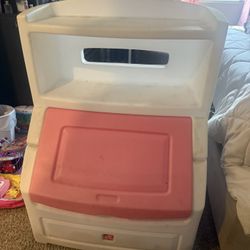 Kids Toy box/Bookshelf