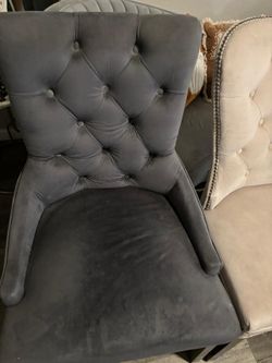 Gray Velvet Tufted Accent Chair