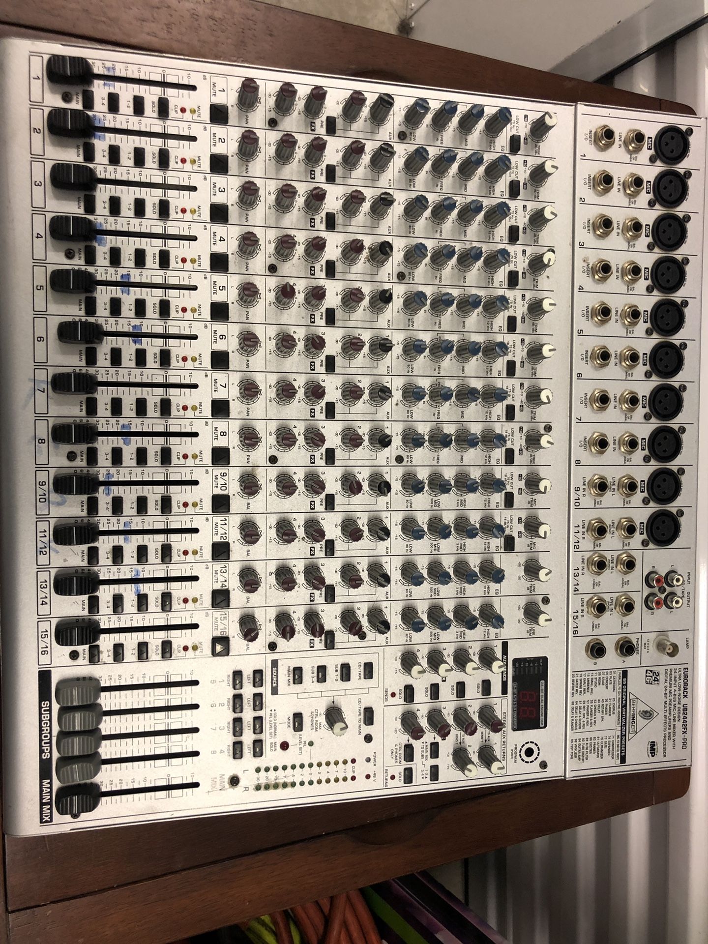 Behringer mixer