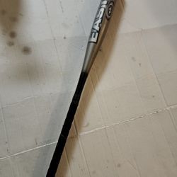 Easton Typhoon Youth Baseball Bat 31 in 21 oz 7050 Aluminum Alloy approved 