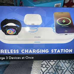 3 In 1 Wireless Charging Station (charges 3 Devices Including iWatch)