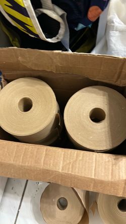 Cinta de papel engomada