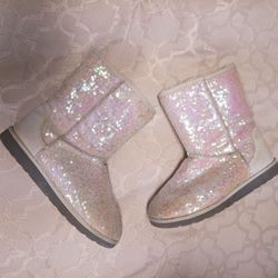  Warm  Boot  Size7