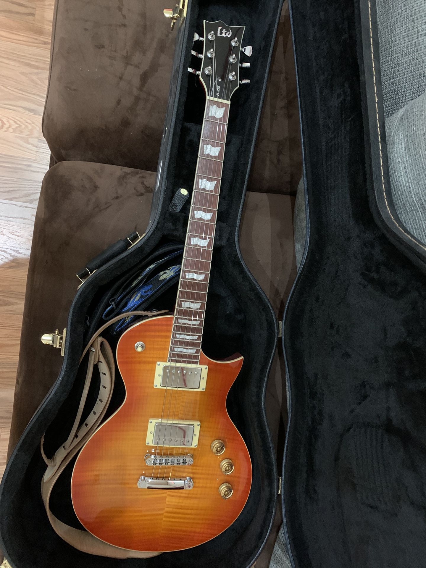 ESP LTD EC256 ELECTRIC GUITAR