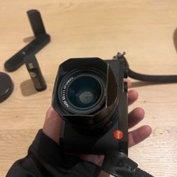 Leica Q2 in very good condition