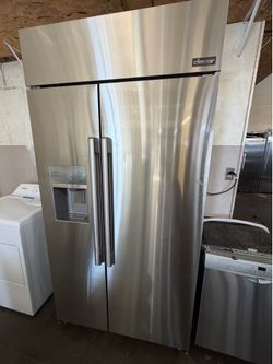 42” DACOR BUILT IN STAINLESS STEEL REFRIGERATOR