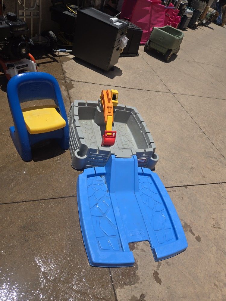 Little Tikes Toy With Little Tikrs Kids Chair