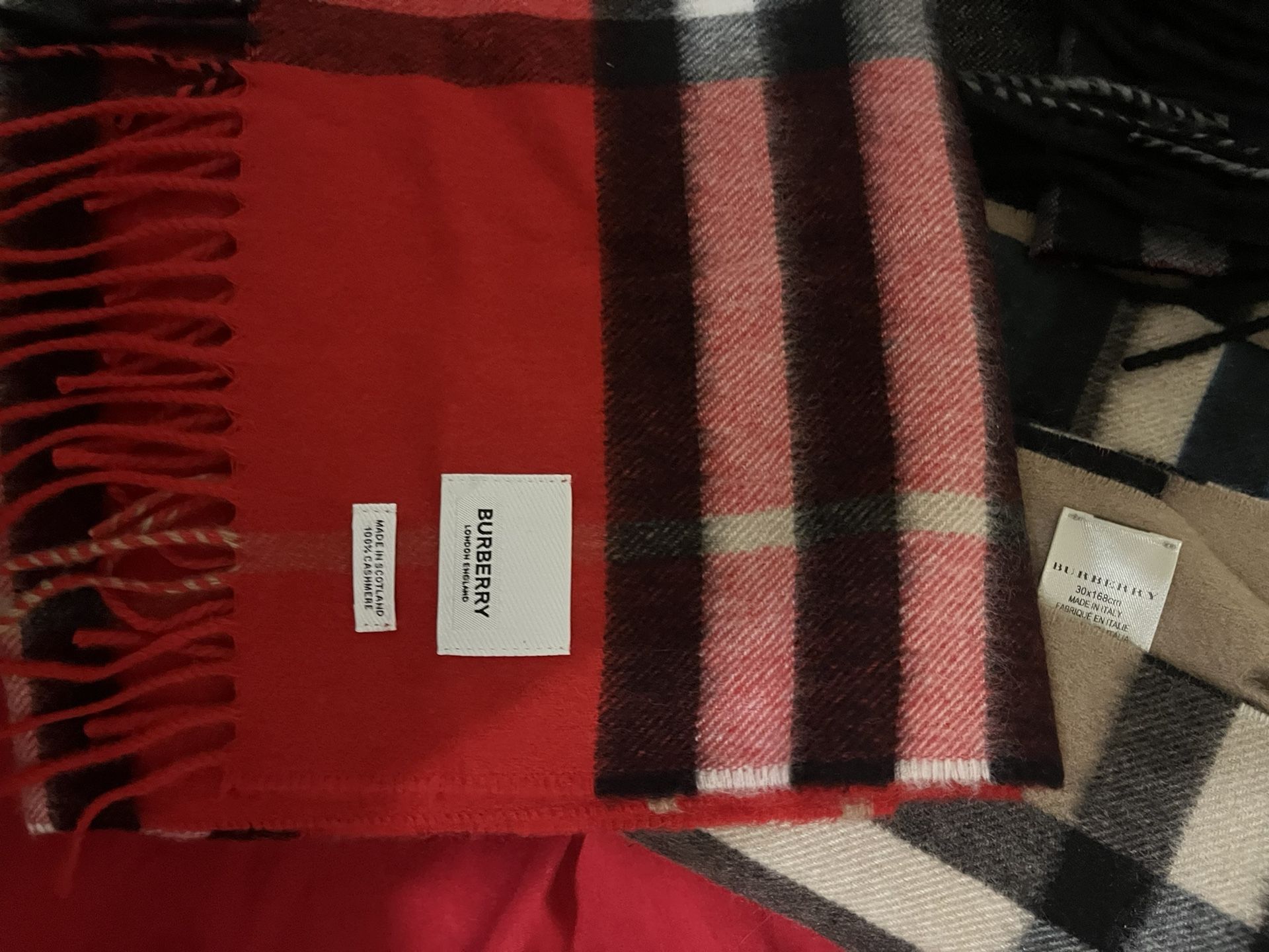 Burberry Scarfs