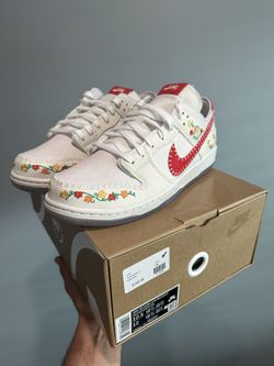 Nike SB Dunk Low Decon N7 Opti Yellow University
