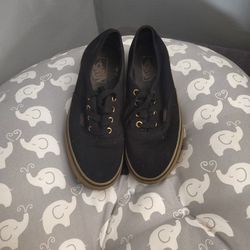 Van Tennis Shoes 7.5