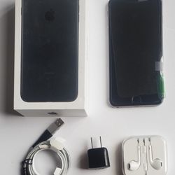iPhone 6s Plus 16 Gb Verizon with some new accessories - read description 