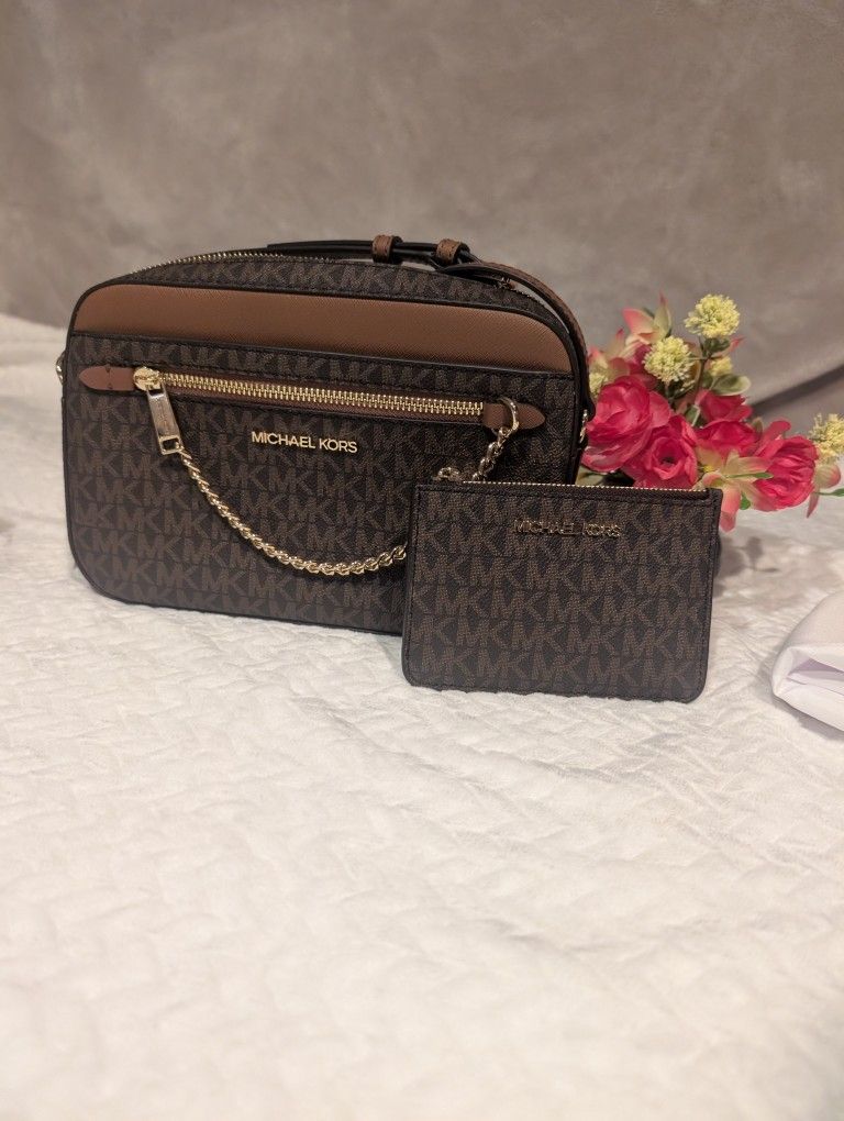 New Michael Kors Purse and Wallet Set