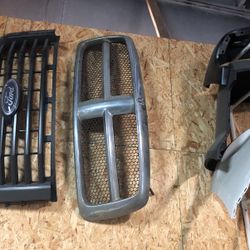 2004 Dodge Ram Front Grille 