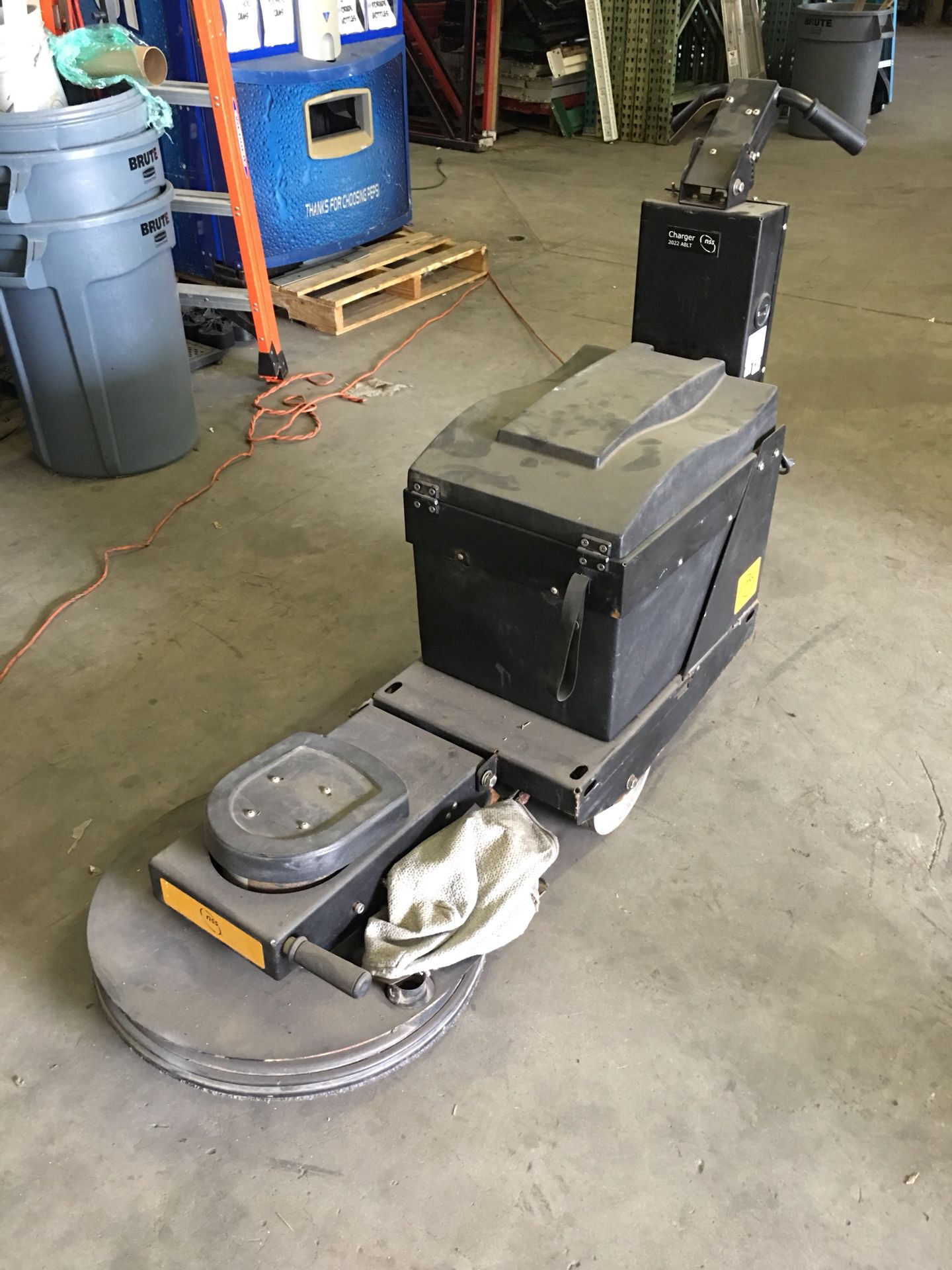 Floor scrubbers and buffers