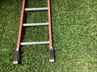 12 feet fiberglass ladder