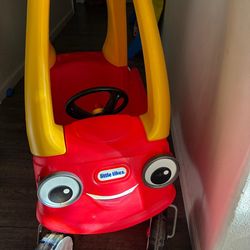 Cozy coupe red