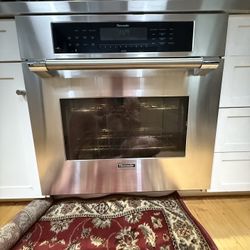 30” Thermador Wall Oven – Must Sell Today