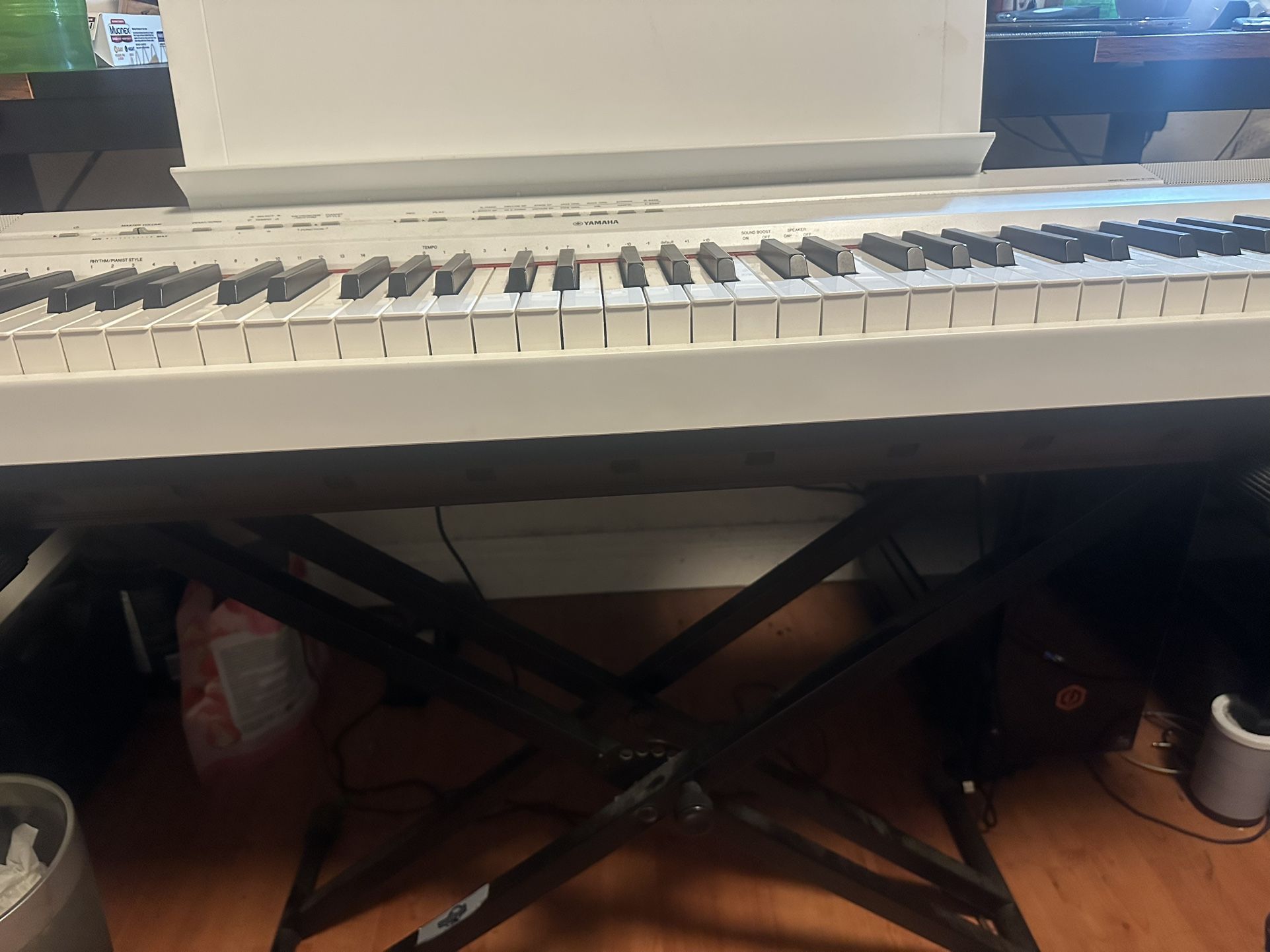 Yamaha P115 88-Key Weighted Action Digital Piano with Sustain Pedal, White