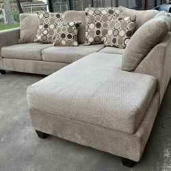 Sectional Sofa Beige Color 