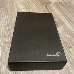 Seagate Expansion 4TB Desktop External Hard Drive USB 3.0 
