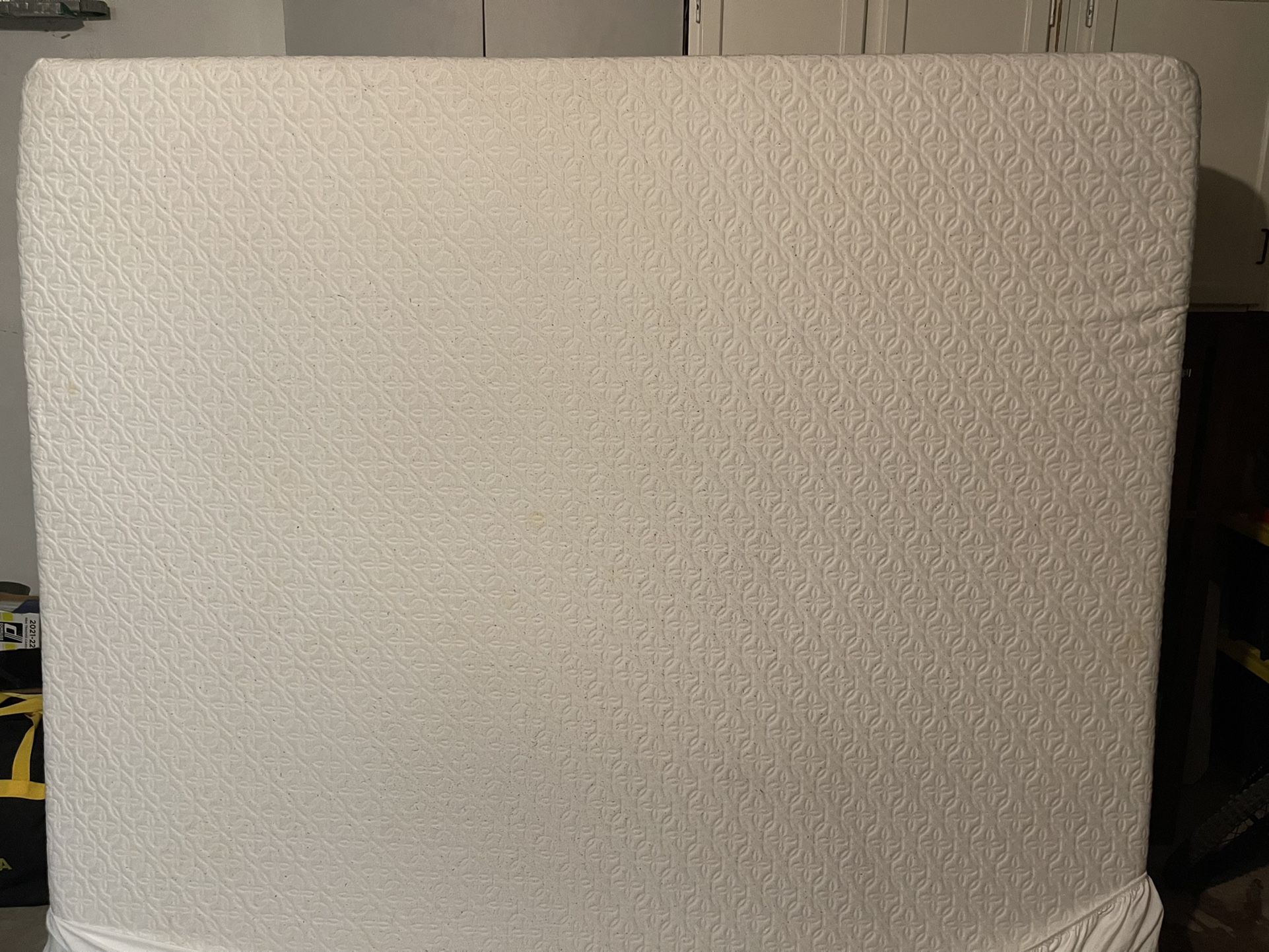 California King Frame And Mattress