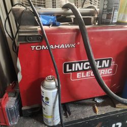 Lincoln Electric Tomahawk  Plasma Cutter 