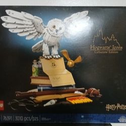 Lego Harry Potter Hogwarts Icons Collectors Edition. Sealed 