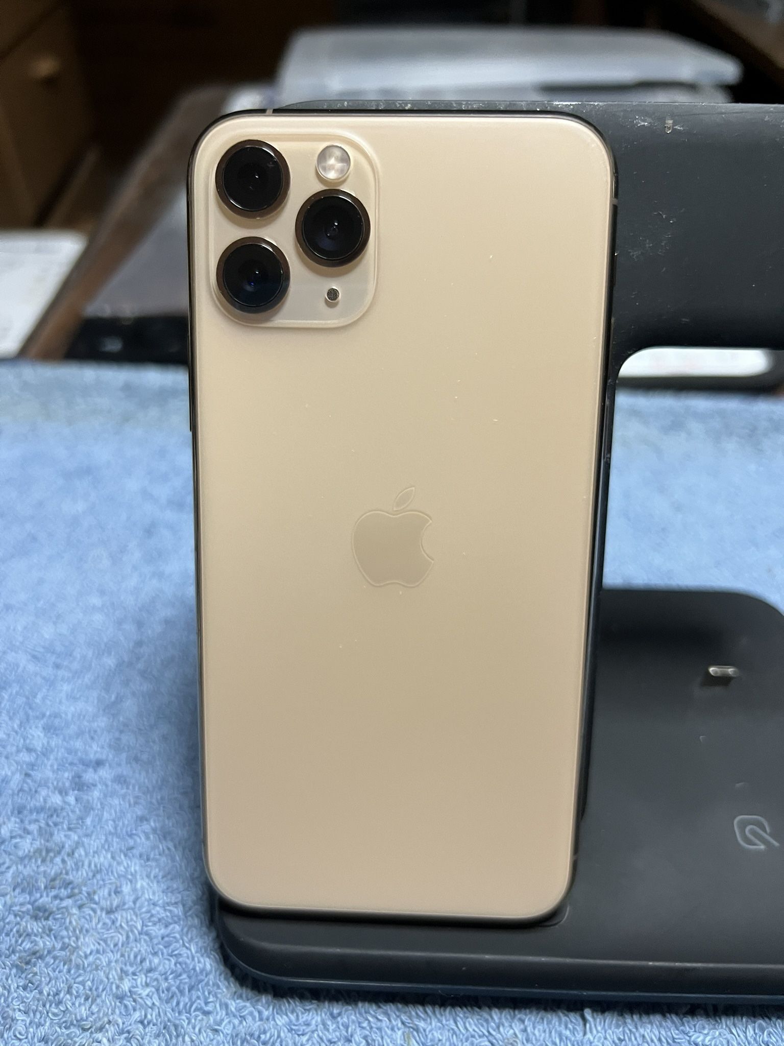 256Gb Gold Unlocked iPhone 11 Pro 