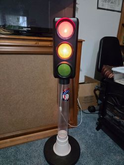 Vintage street light lamp and bank