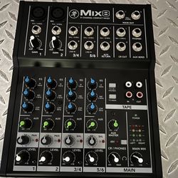 Mackie Mixer 