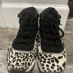 Jordan 11 Size 6.5