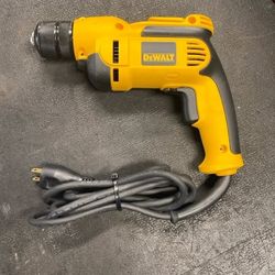 DeWalt 3/8" VSR Drill With Metal Keyless Chuck - Model DWD112 (#22899)