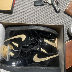 9.5m Black Metallic 1s 