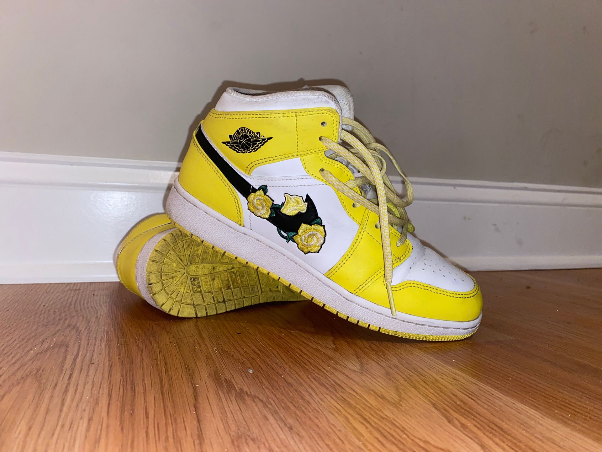 Yellow Jordan 1s