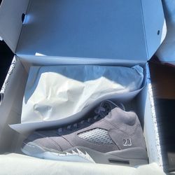 Jordan 5 Wolf Grey Size 5.5 