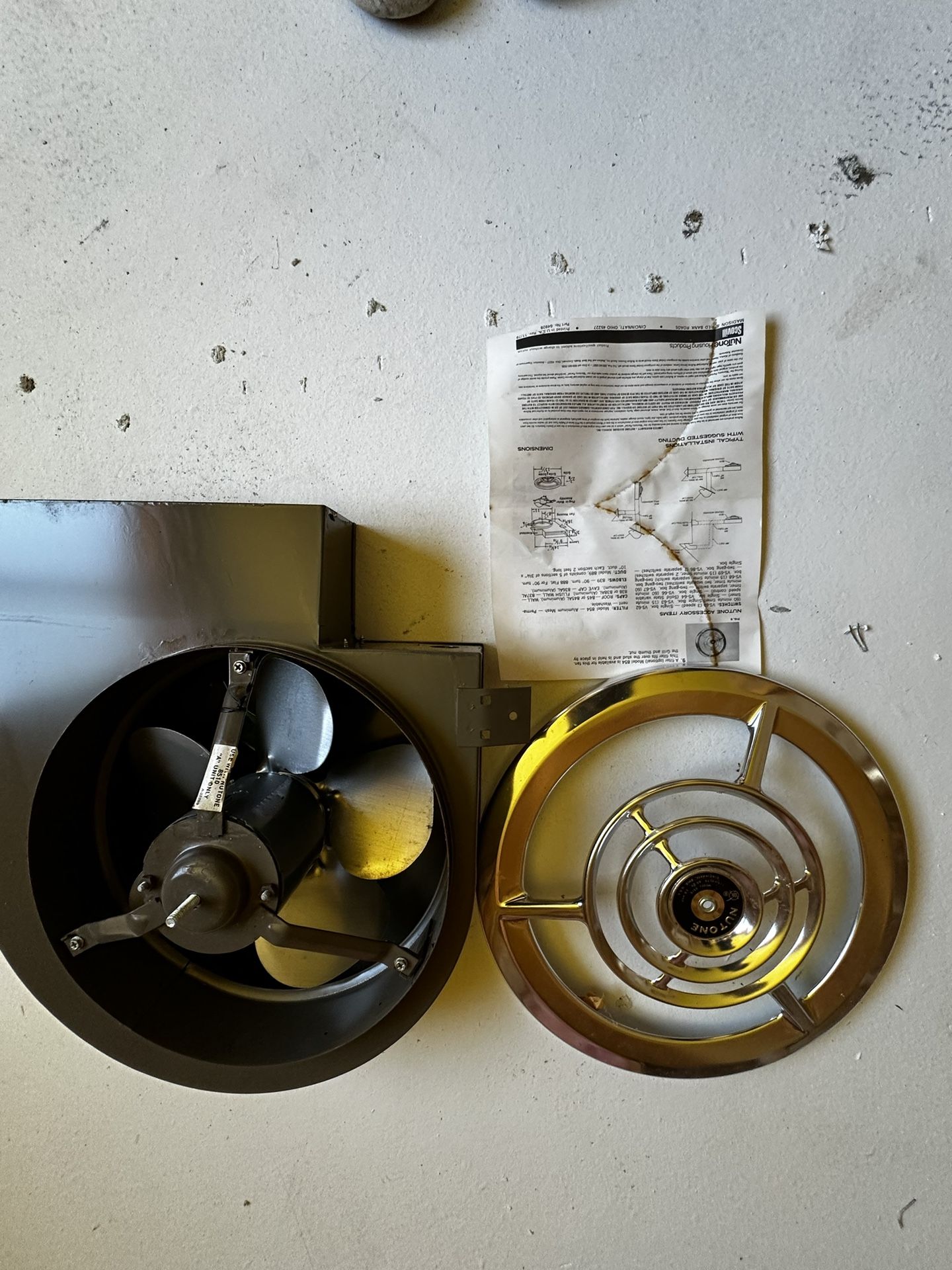 original 1960 New old stock Vintage NUTONE Scovill Exhaust Vent FAN Ceiling 10" fan Model 8510