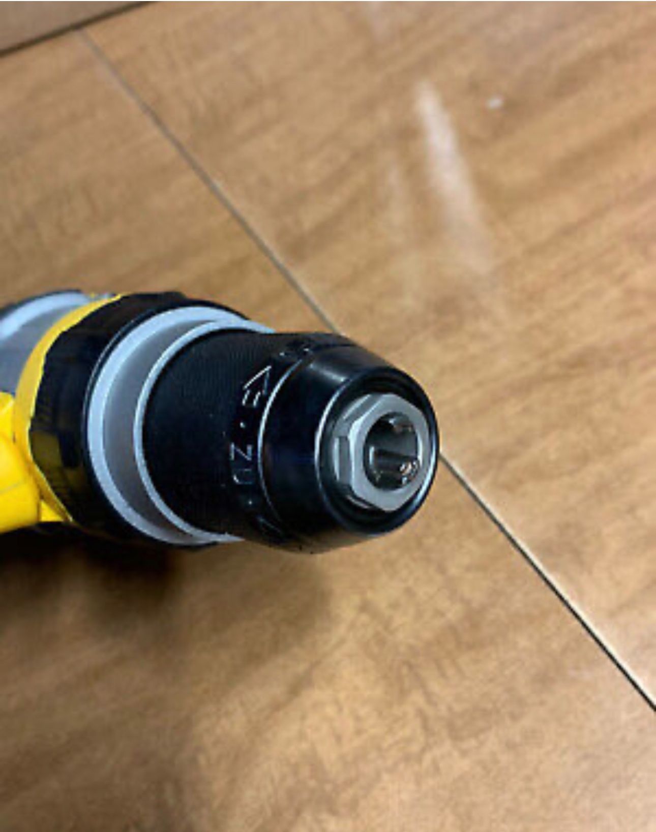 Brand New Dewalt DCD999B 20V XR 1/2" Flexvolt Advantage Brushless Hammer Drill