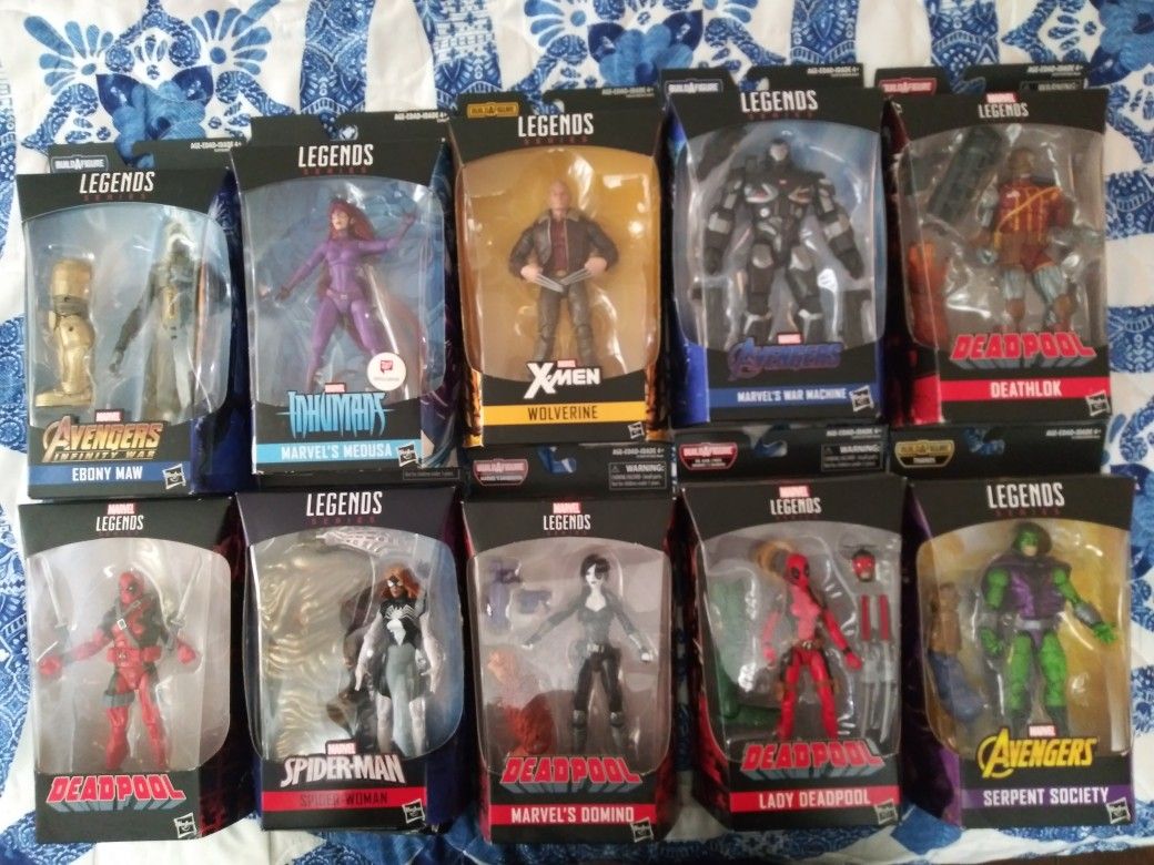 10 COMPLETE NEW MARVEL LEGENDS