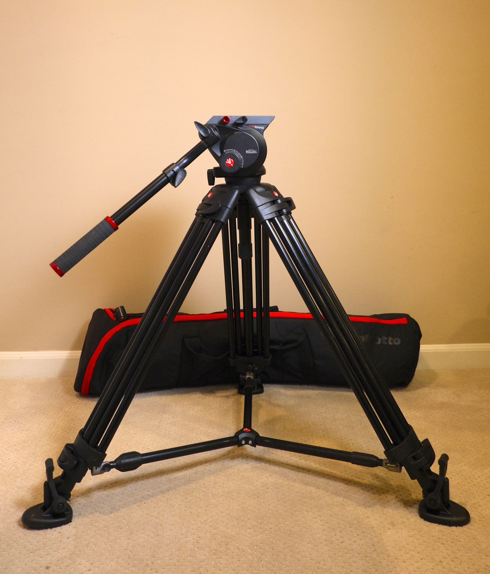 Manfrotto 504HD with 546B Aluminum Tripod Legs