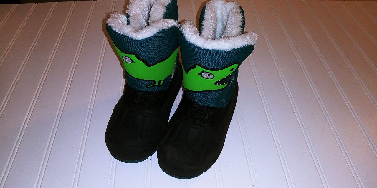 Cat & Jack kids boys size 10 snow boots... Teal green dinosaur