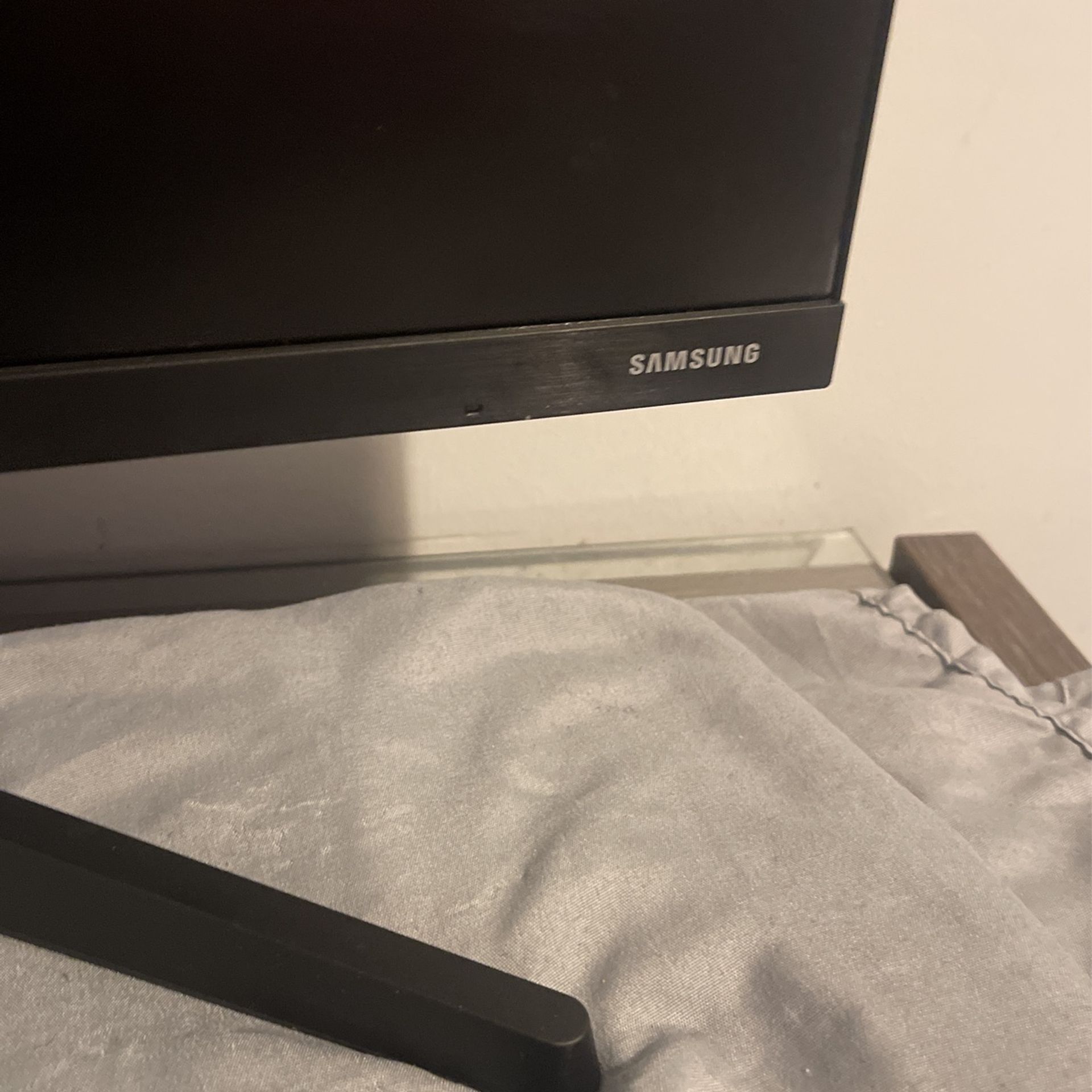 24  Inch Samsung Gaming Moniter 
