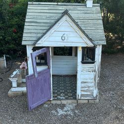 FREE Wooden Playhouse