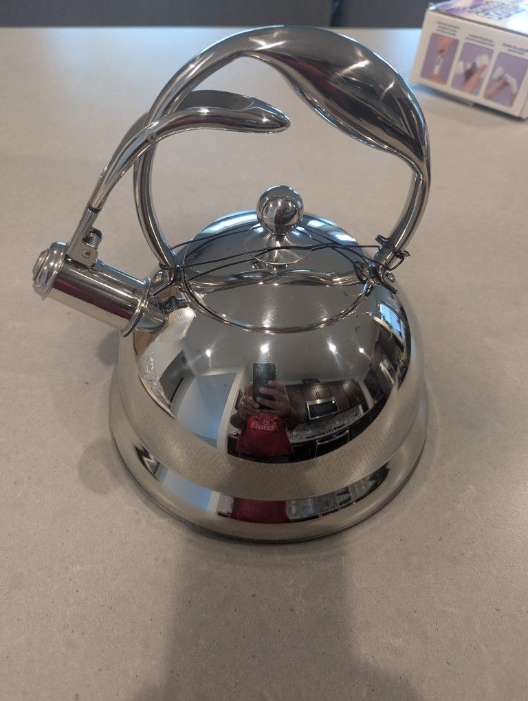 Wolfgang Puck 2 QT Tea Pot