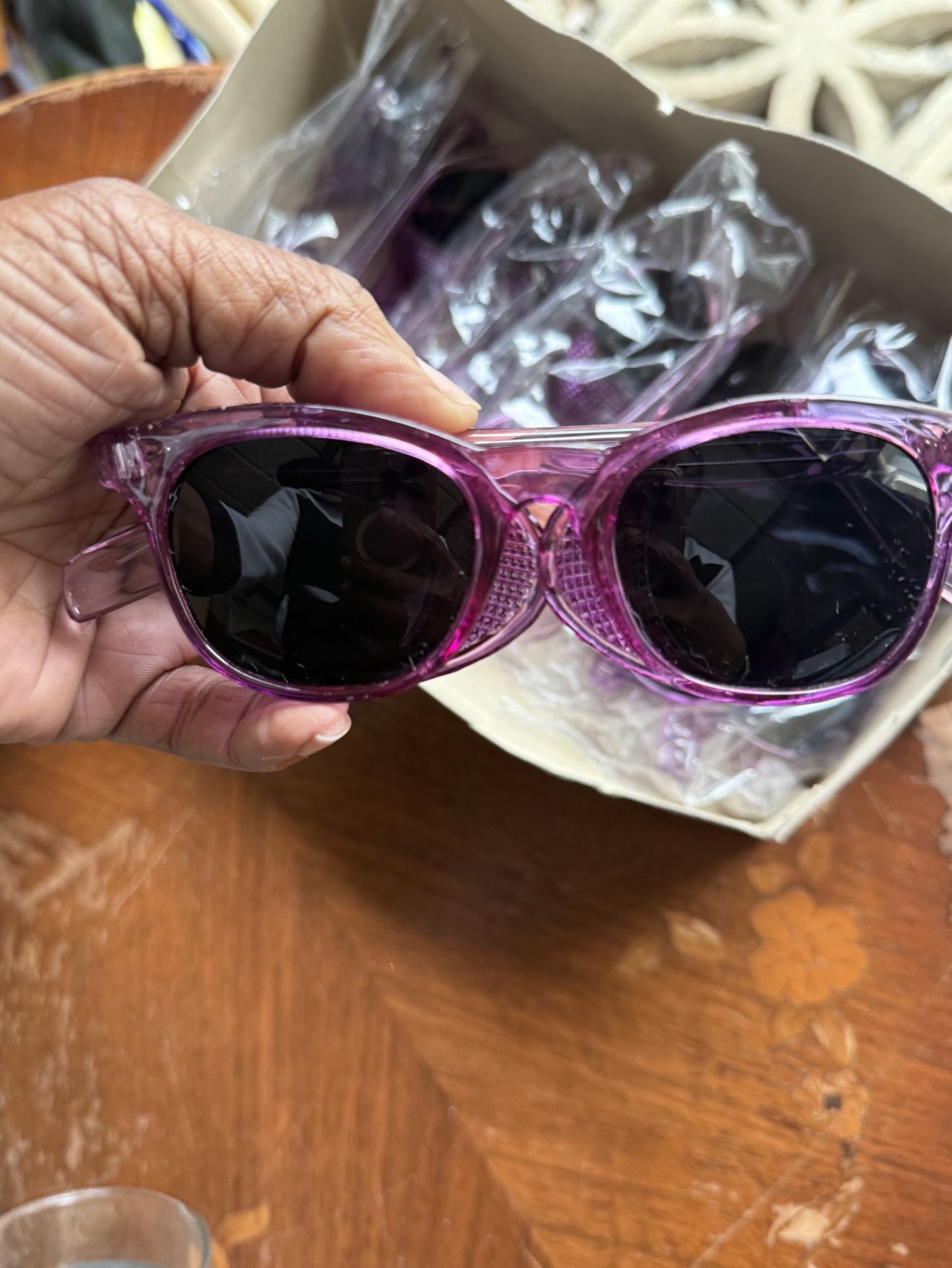 Lot of 9 Purple Retro Cat-Eye Sunglasses – Party Favors / Dress-Up Accessories – New in Bags