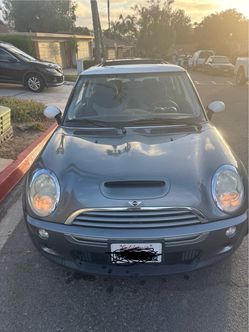 2005 MINI Cooper S Hatchback – Gray