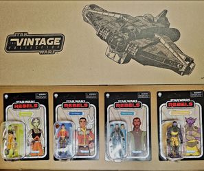 Star Wars HasLab Ghost Rebels/Ahsoka Bundle – Box, Phantom I, Carded Figures & More