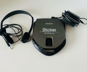 Sony Discman  D-171 CD Player Digital Mega Bass 1-bit DAC Power Adapter-TESTED