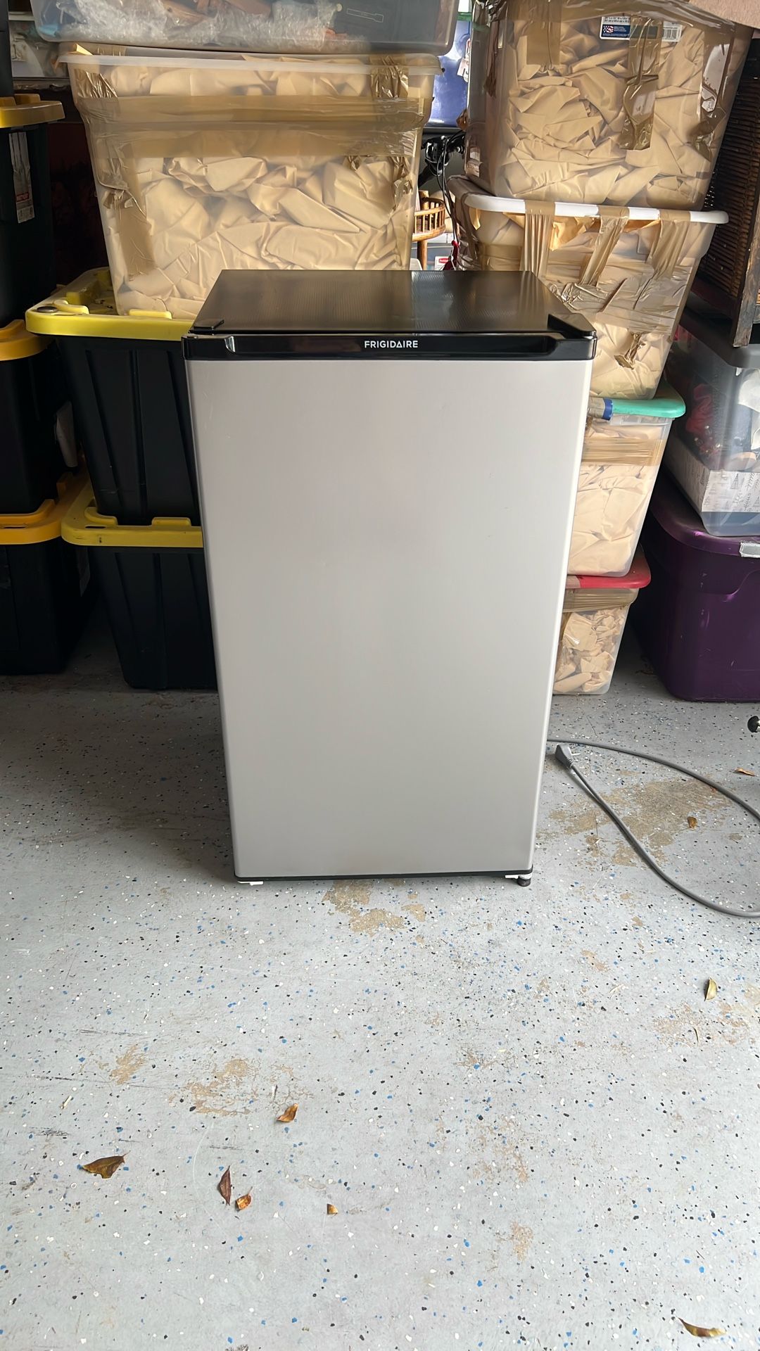 Frigidaire mini fridge