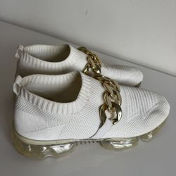 Absolutely Stunning, Chic Freeway Luxurious Shoes Size 10 